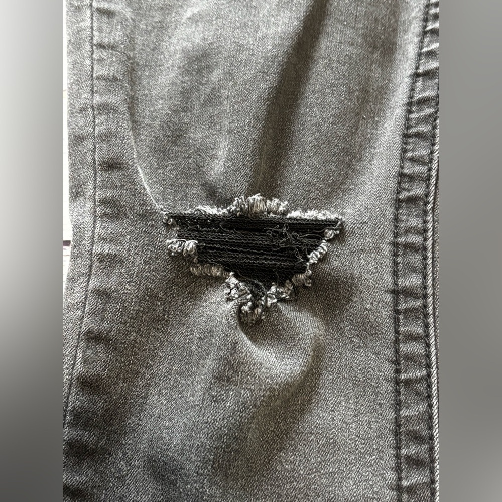 Women’s Seven7 Distressed Denim High Rise Skinny Jeans - Picture 4 of 15